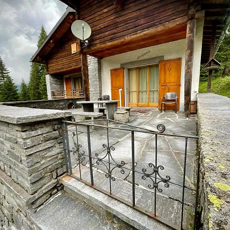 בית נופש Chalet La Fornasina San Bernardino *