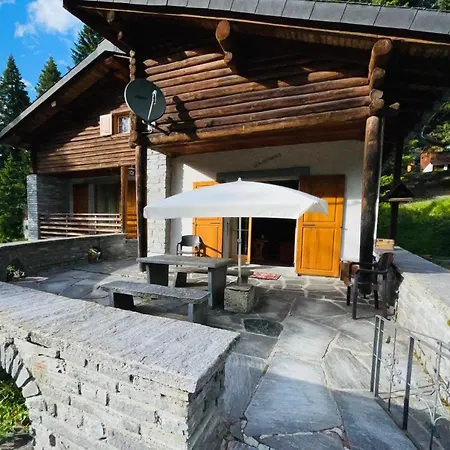 בית נופש Chalet La Fornasina San Bernardino *